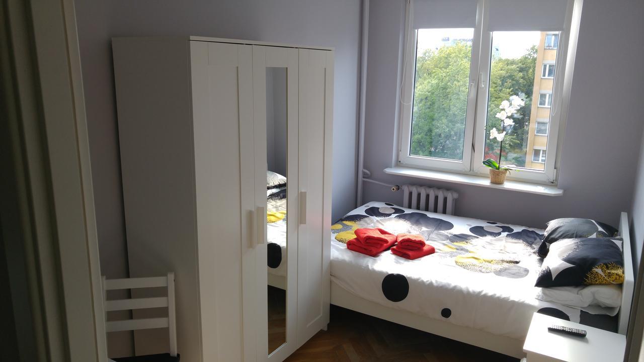 Rent0Nline Niepodleglosci Rooms Metro Varsovia Exterior foto